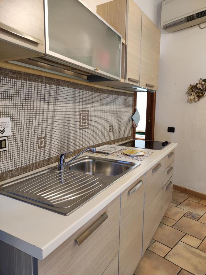 Apartament Bilocale Nella Vecchia Citta' Di Mentone Zewnętrze zdjęcie