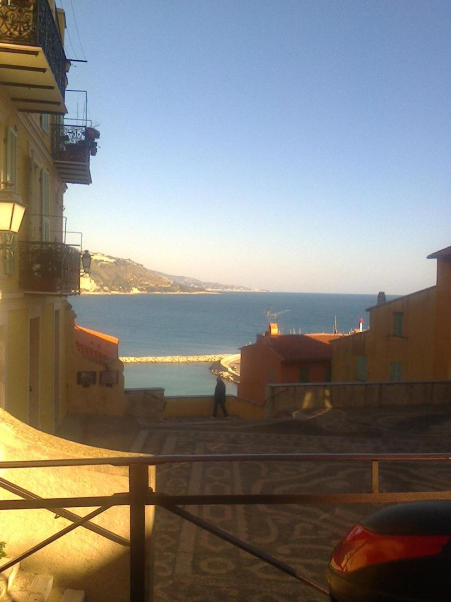 Apartament Bilocale Nella Vecchia Citta' Di Mentone Zewnętrze zdjęcie